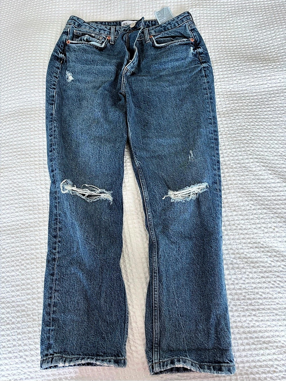 Zara Straight Leg Distressed Jeans in Blue Size Medium